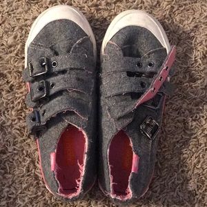 Super cute girls Rocket Dog shoes